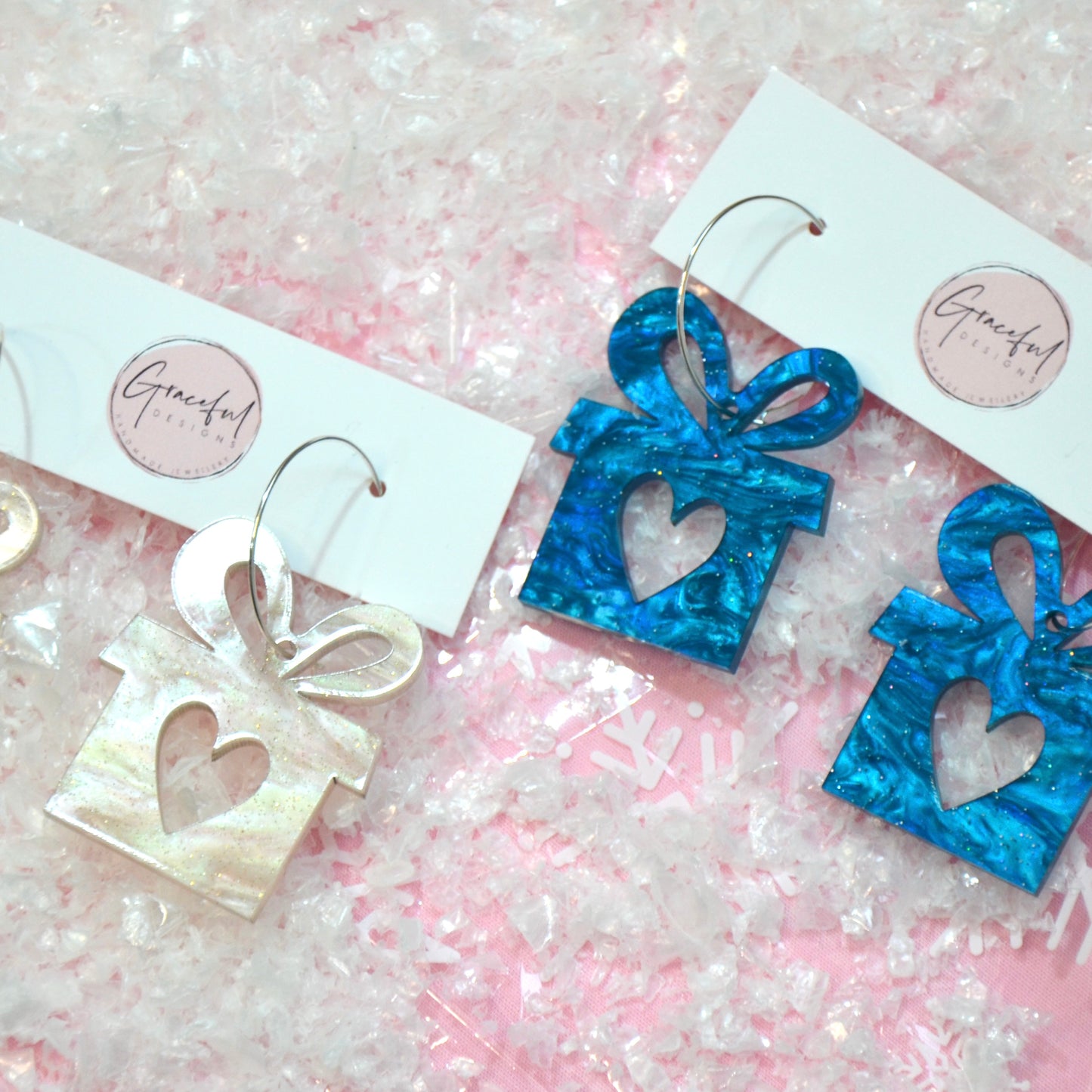 Pinky Pearl Present Hoop Earrings