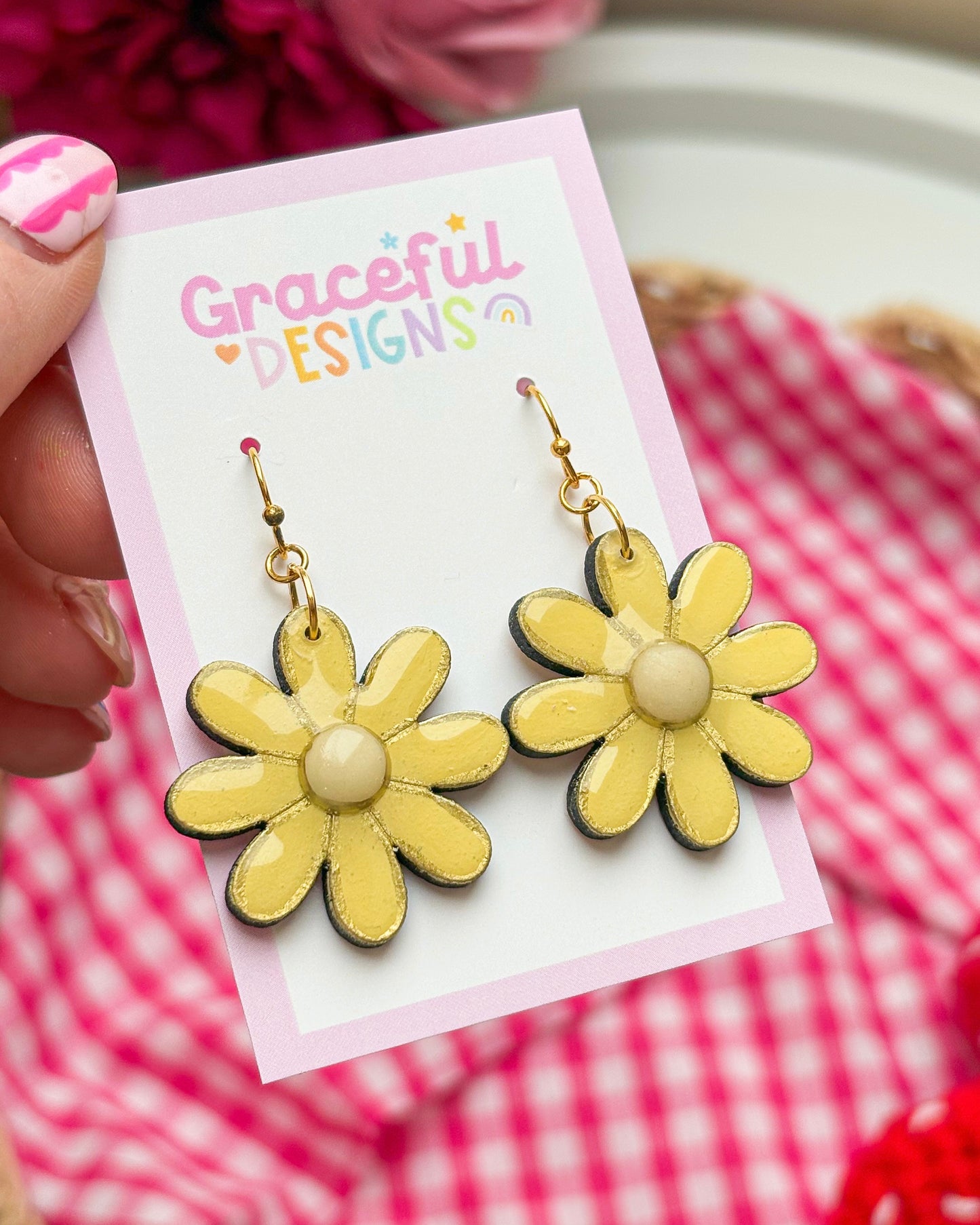 Sweetheart Daisy Drops Earrings