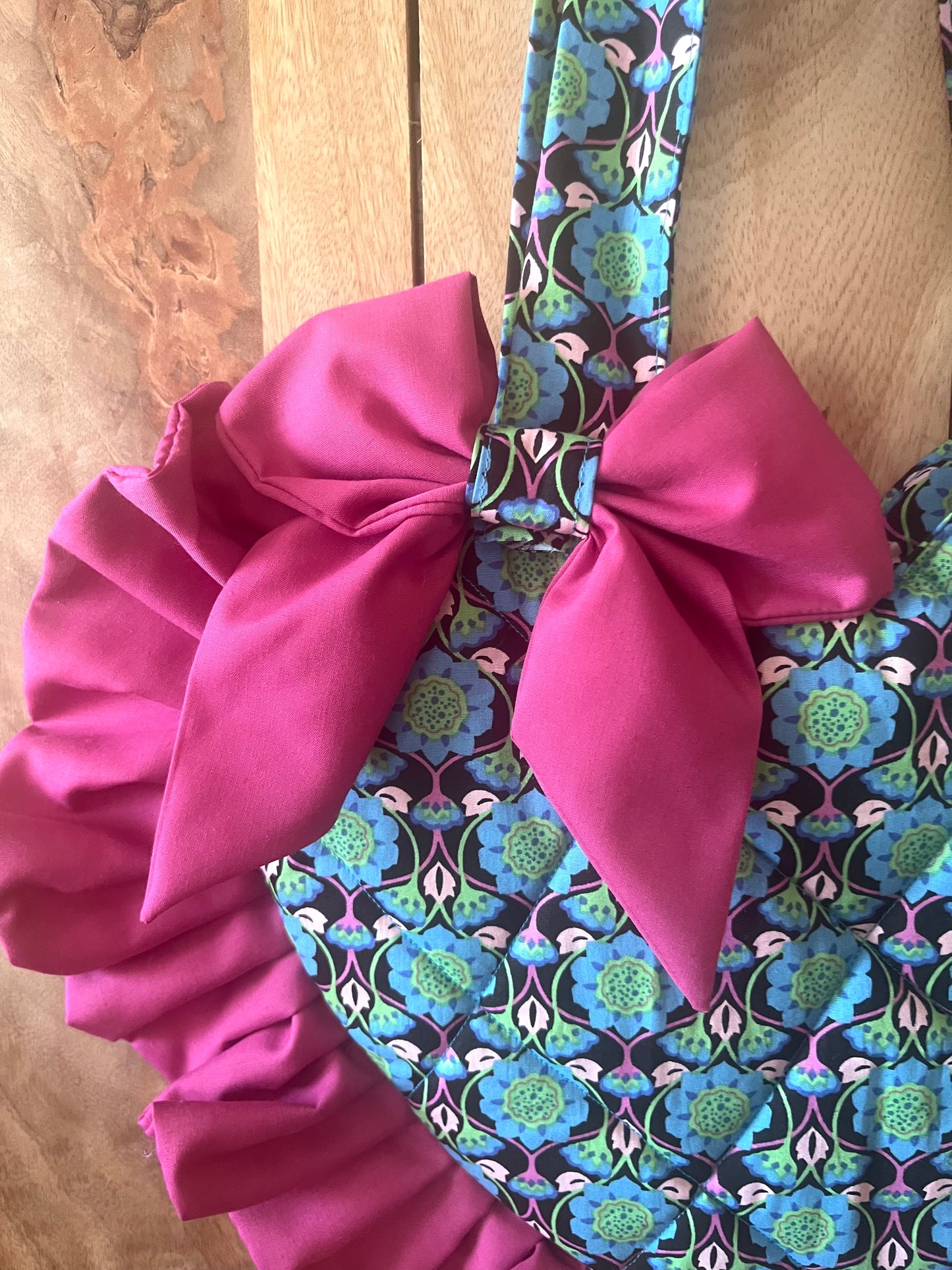 Small Bright Pattern Frill Heart Tote Bag (with bow)