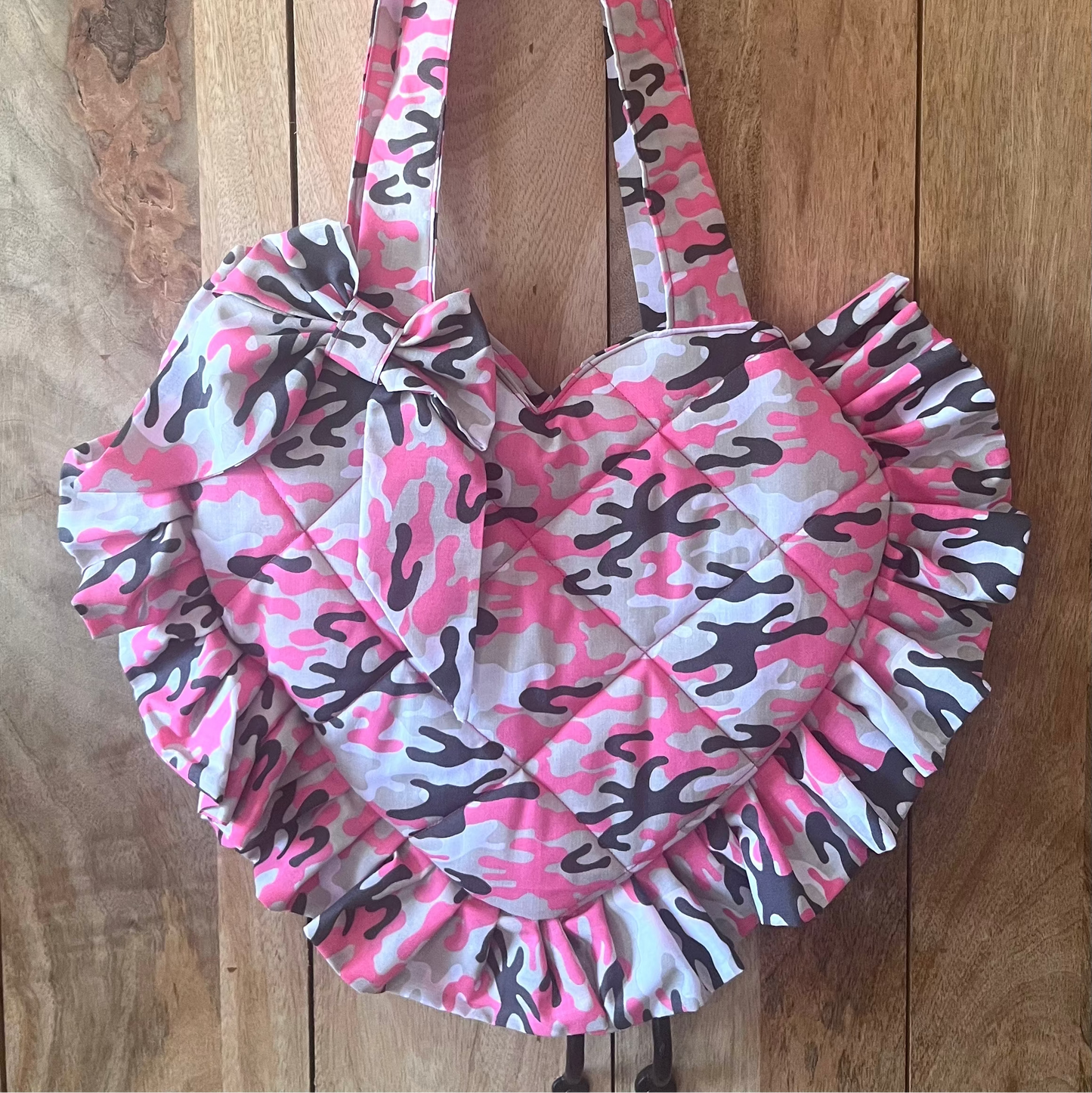 Small Pink Camo Frill Heart Tote Bag (with bow)